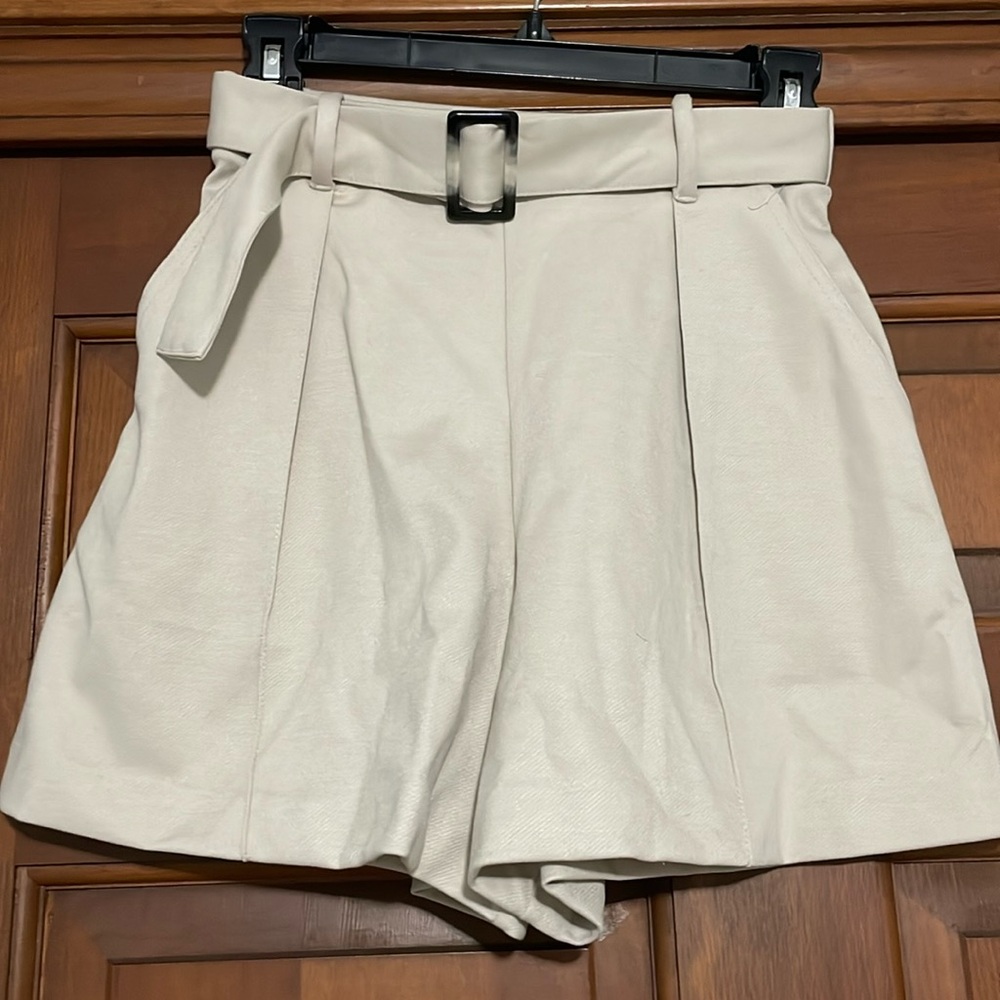 H&M high wasted dress shorts